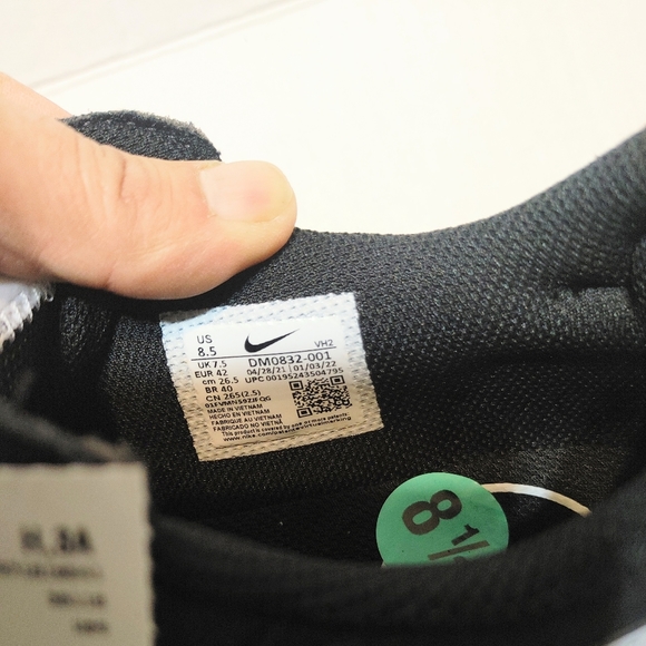 Nike Air Max Excee Men's Size 8.5 Reflective Black Metallic Red DM0832-001 - Picture 12 of 12